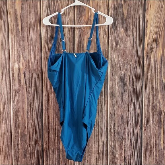 Nicole Miller Swimsuit  - Picture 2 of 10